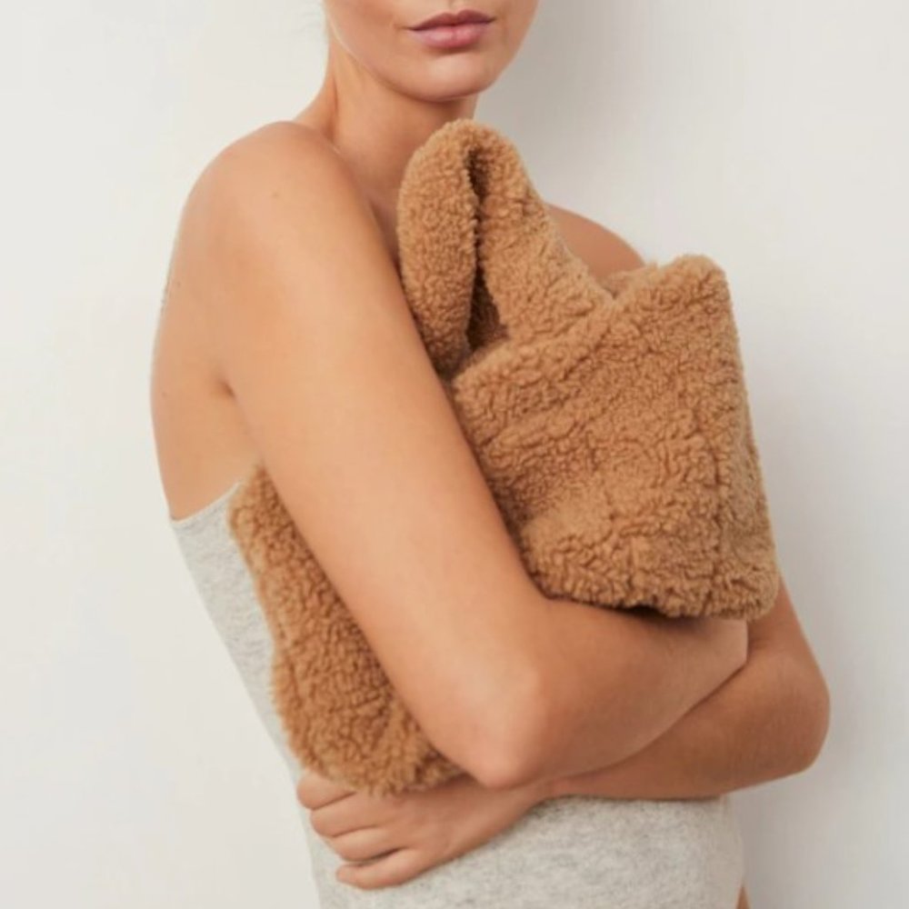 MANGO  Faux-fur shopper bag SOFT AND CUTE!!